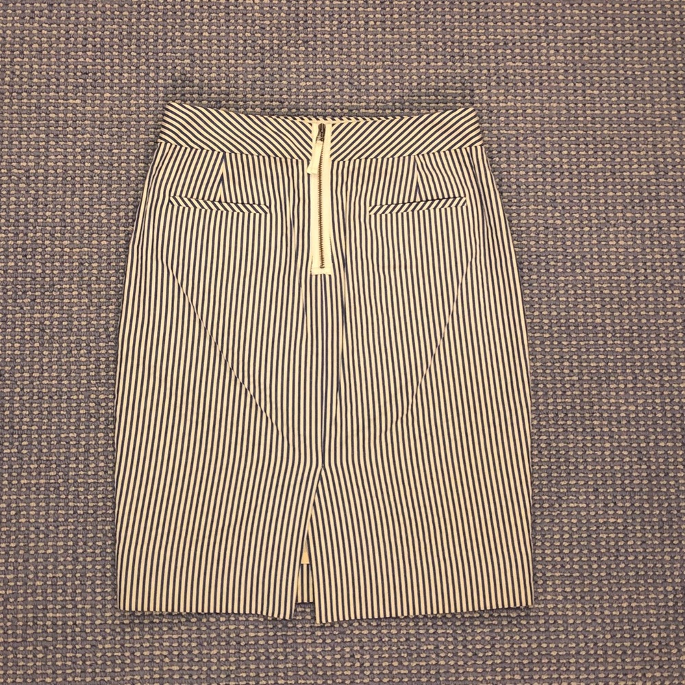 J.Crew Seersucker Pencil Skirt - Picture 2 of 6